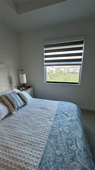 Active With Contract: $2,650 (3 beds, 3 baths, 1328 Square Feet)