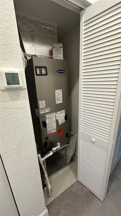 Active With Contract: $2,650 (3 beds, 3 baths, 1328 Square Feet)