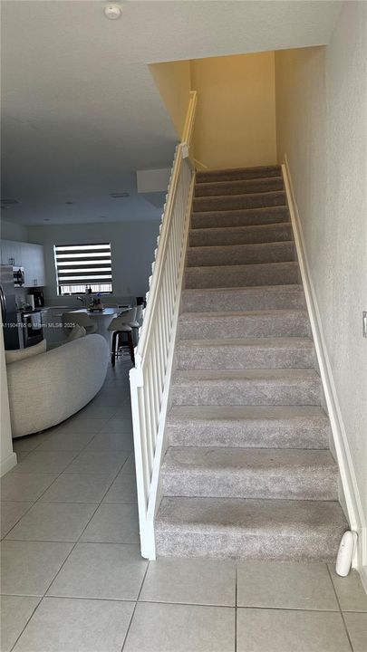 Active With Contract: $2,650 (3 beds, 3 baths, 1328 Square Feet)