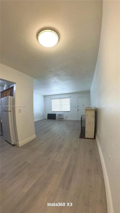 For Sale: $149,000 (1 beds, 1 baths, 580 Square Feet)