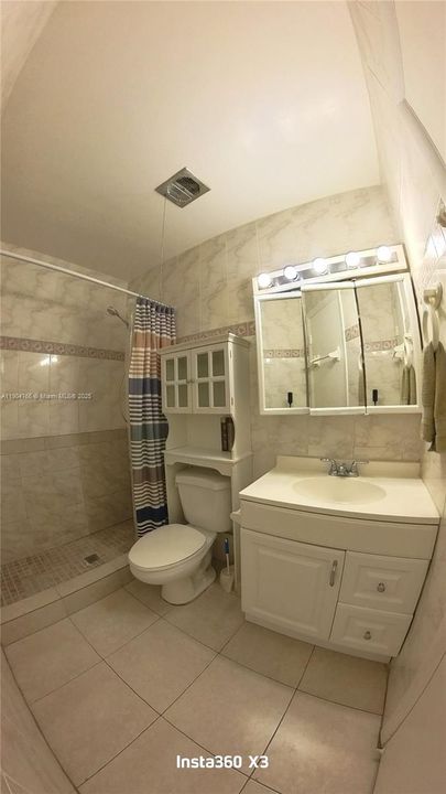 For Sale: $149,000 (1 beds, 1 baths, 580 Square Feet)