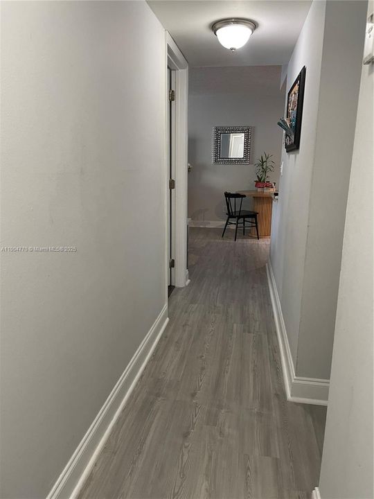 En Venta: $285,000 (2 camas, 2 baños, 901 Pies cuadrados)