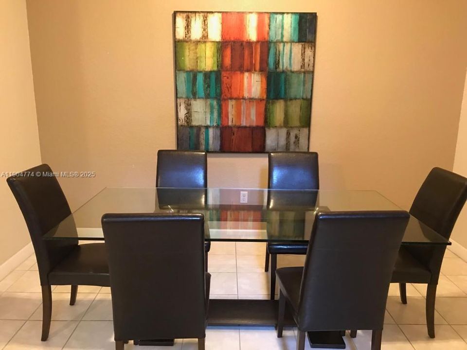 En Venta: $580,000 (3 camas, 2 baños, 1683 Pies cuadrados)