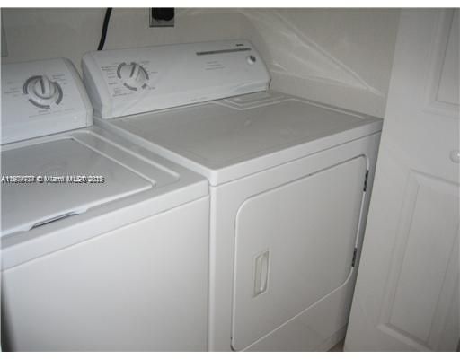 En Venta: $580,000 (3 camas, 2 baños, 1683 Pies cuadrados)