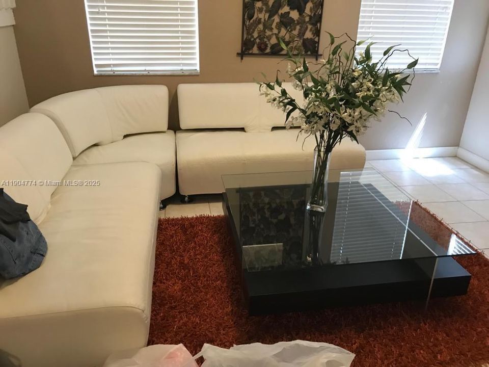 En Venta: $580,000 (3 camas, 2 baños, 1683 Pies cuadrados)