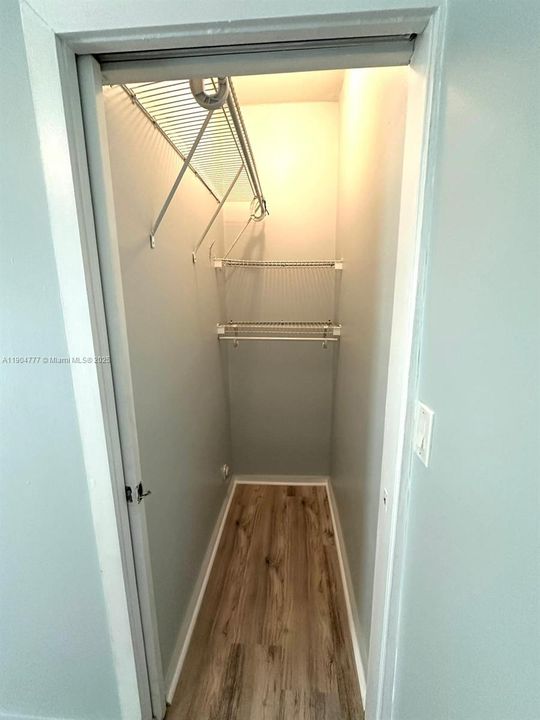 For Rent: $2,750 (2 beds, 2 baths, 715 Square Feet)