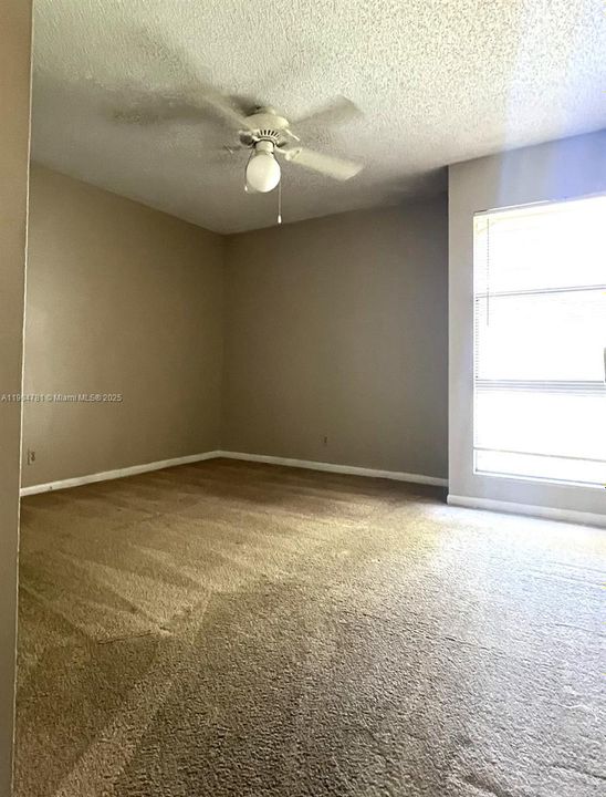 For Rent: $2,875 (3 beds, 2 baths, 1770 Square Feet)