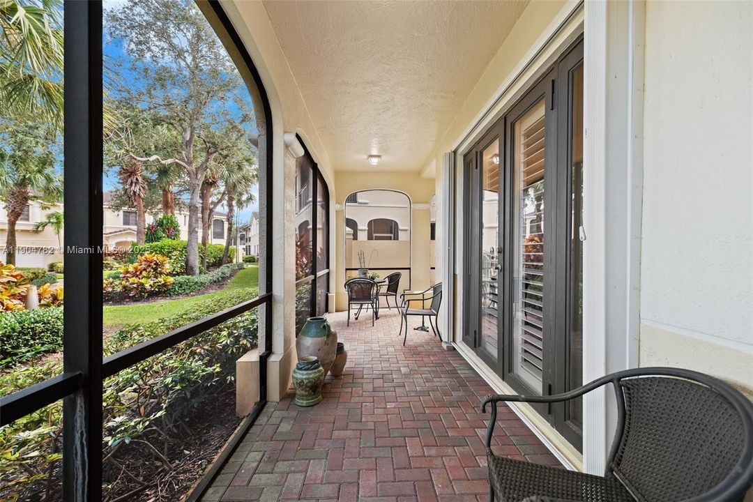 For Sale: $680,000 (3 beds, 2 baths, 1600 Square Feet)