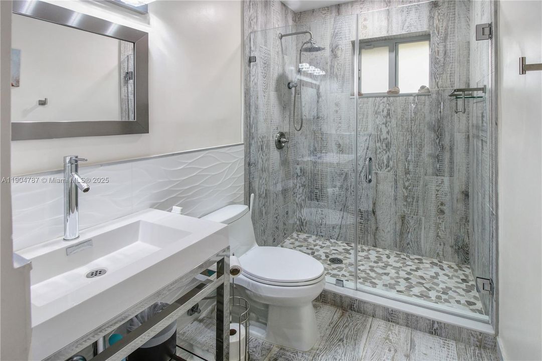 На продажу: $1,792,700 (4 спален, 3 ванн, 2654 Квадратных фут)