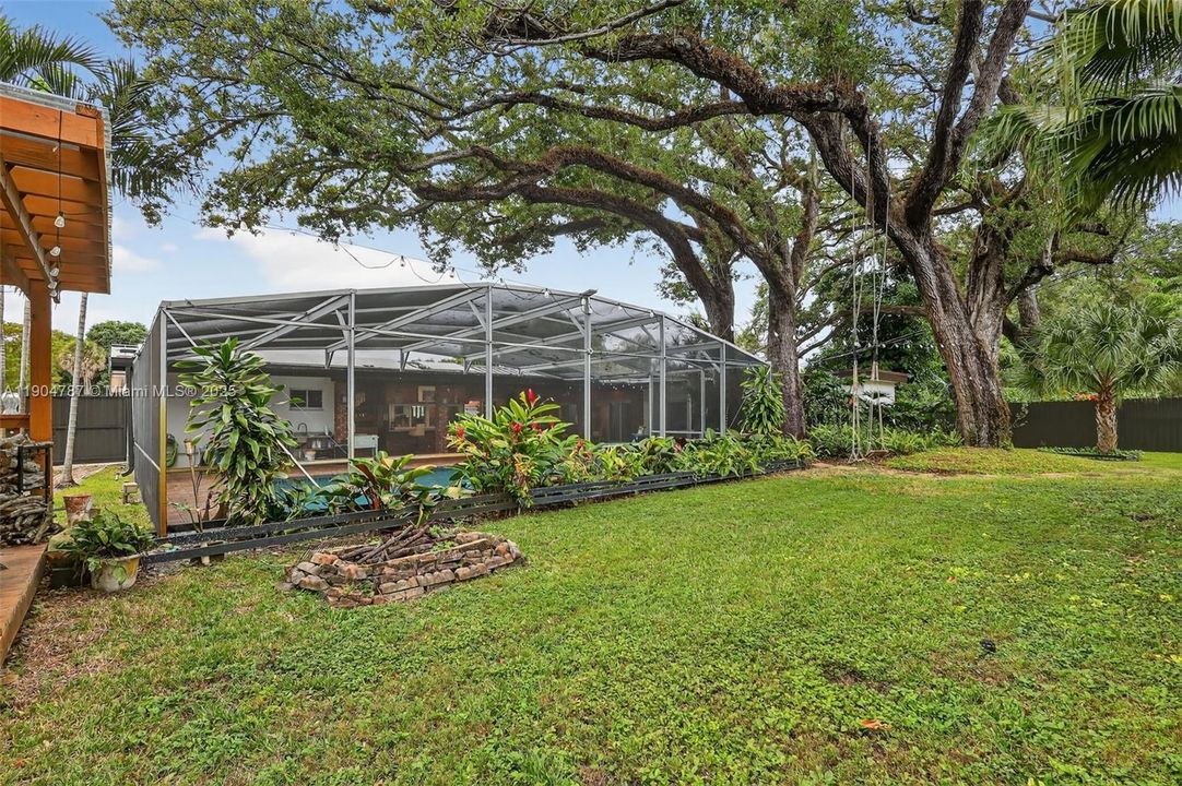 На продажу: $1,792,700 (4 спален, 3 ванн, 2654 Квадратных фут)