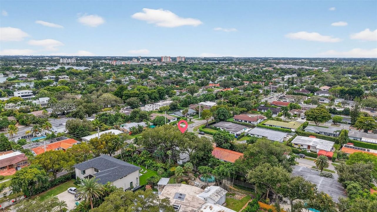 На продажу: $1,792,700 (4 спален, 3 ванн, 2654 Квадратных фут)