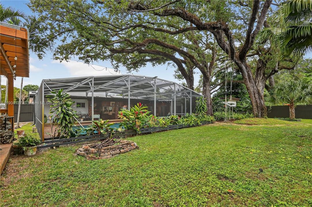 На продажу: $1,792,700 (4 спален, 3 ванн, 2654 Квадратных фут)