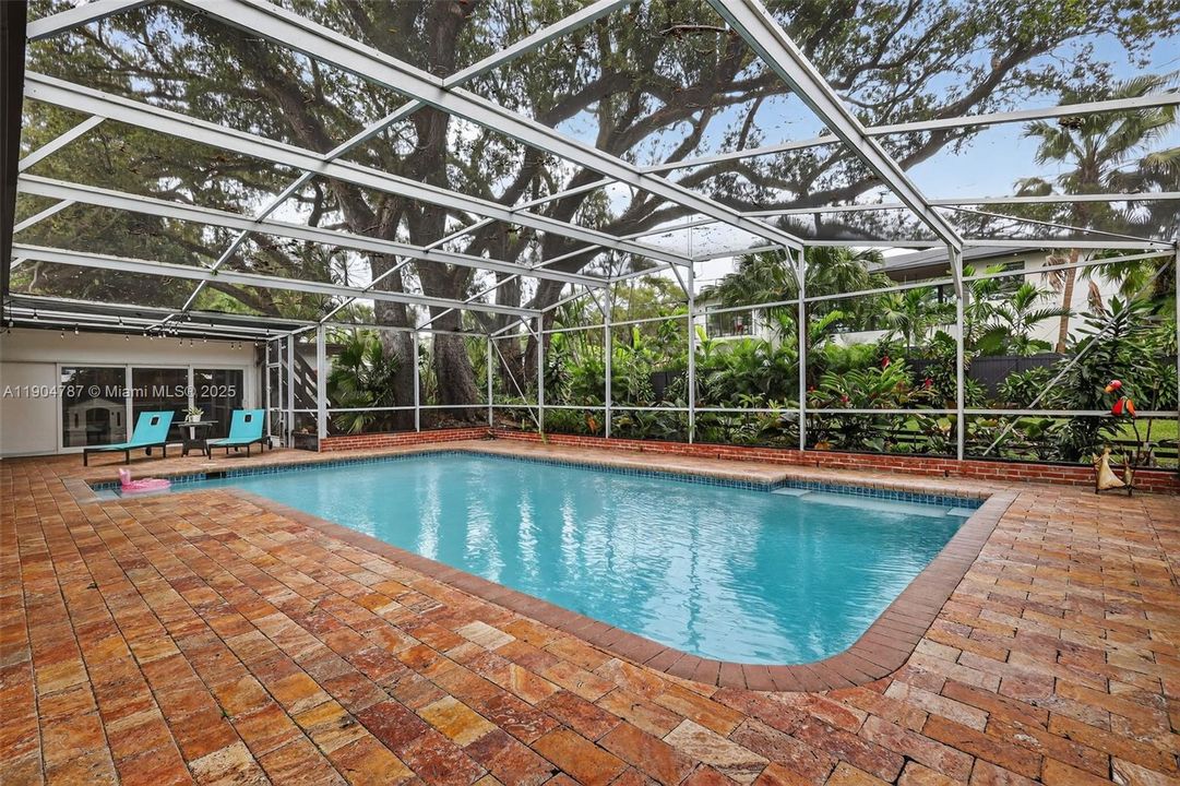 На продажу: $1,792,700 (4 спален, 3 ванн, 2654 Квадратных фут)