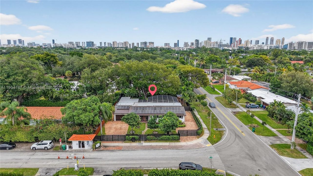 На продажу: $1,792,700 (4 спален, 3 ванн, 2654 Квадратных фут)