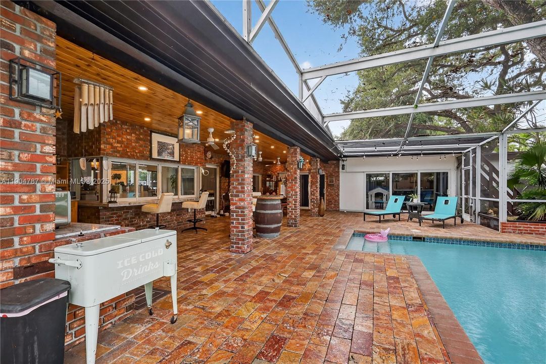 На продажу: $1,792,700 (4 спален, 3 ванн, 2654 Квадратных фут)