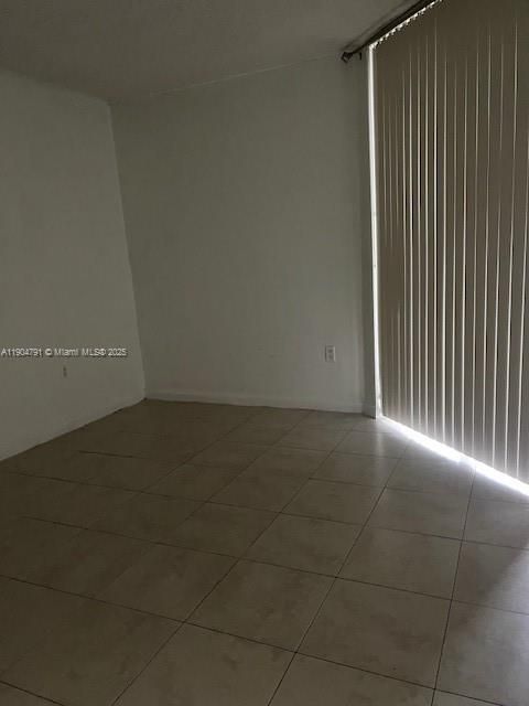 En Renta: $1,950 (2 camas, 1 baños, 828 Pies cuadrados)