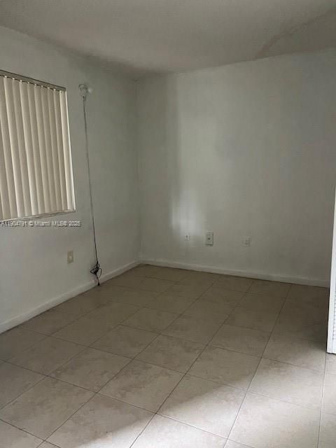 En Renta: $1,950 (2 camas, 1 baños, 828 Pies cuadrados)