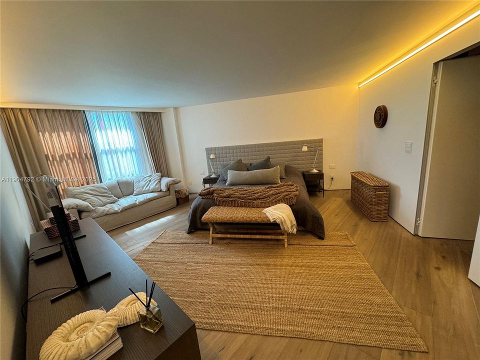 For Rent: $12,000 (3 beds, 2 baths, 1782 Square Feet)