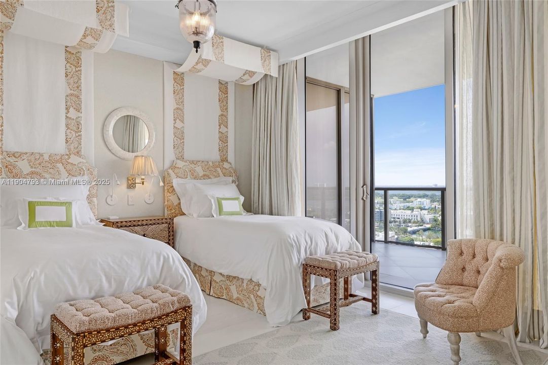 На продажу: $21,900,000 (6 спален, 6 ванн, 6848 Квадратных фут)