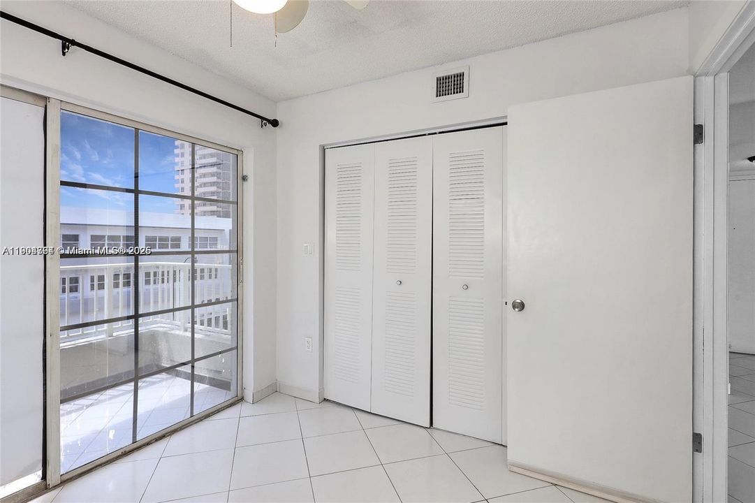Recently Rented: $2,400 (2 beds, 2 baths, 740 Square Feet)