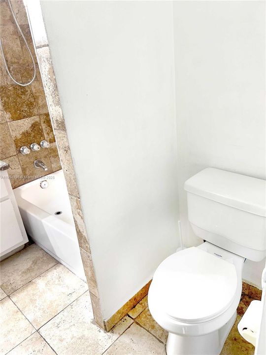 Recently Rented: $1,500 (1 beds, 1 baths, 676 Square Feet)