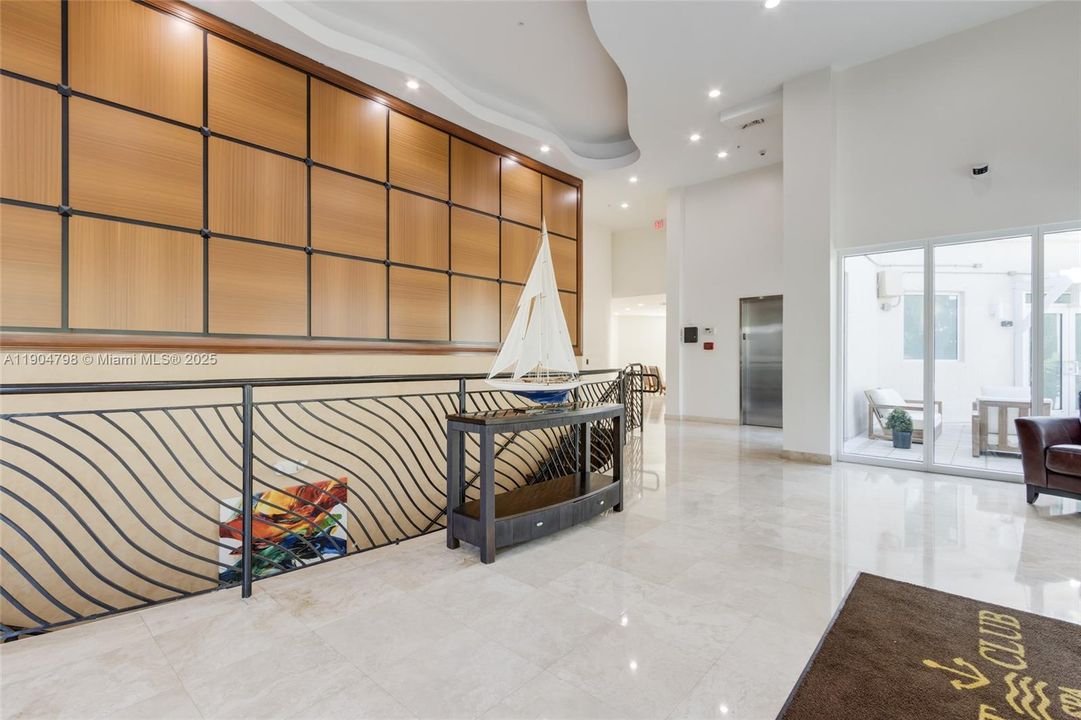 For Sale: $1,299,000 (3 beds, 3 baths, 2130 Square Feet)