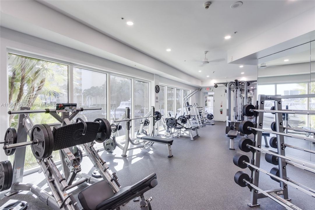 For Sale: $1,299,000 (3 beds, 3 baths, 2130 Square Feet)