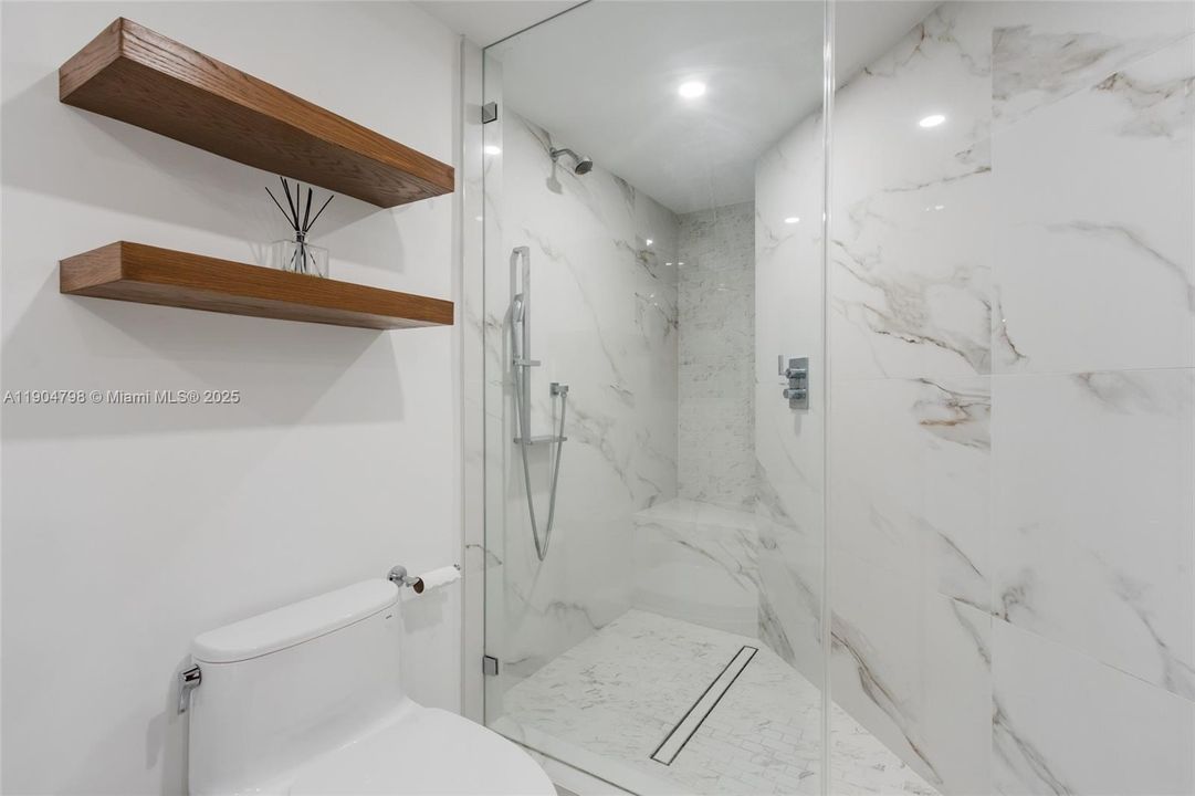 For Sale: $1,299,000 (3 beds, 3 baths, 2130 Square Feet)