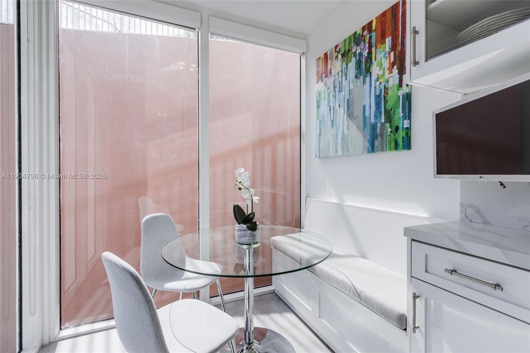 For Sale: $1,299,000 (3 beds, 3 baths, 2130 Square Feet)