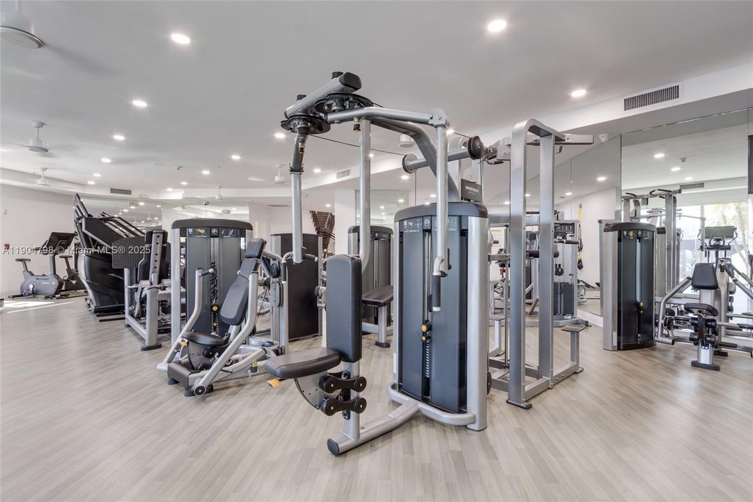 For Sale: $1,299,000 (3 beds, 3 baths, 2130 Square Feet)