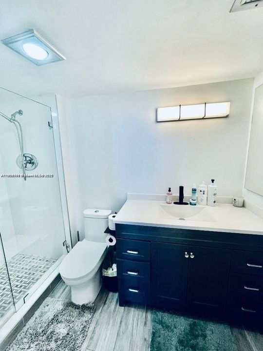 合同活跃: $2,799 (2 贝兹, 2 浴室, 1112 平方英尺)