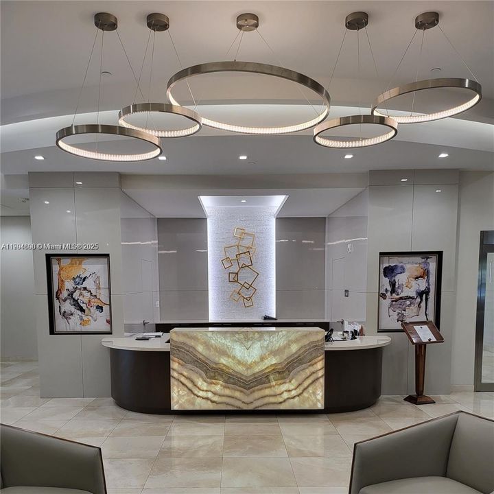 合同活跃: $2,799 (2 贝兹, 2 浴室, 1112 平方英尺)