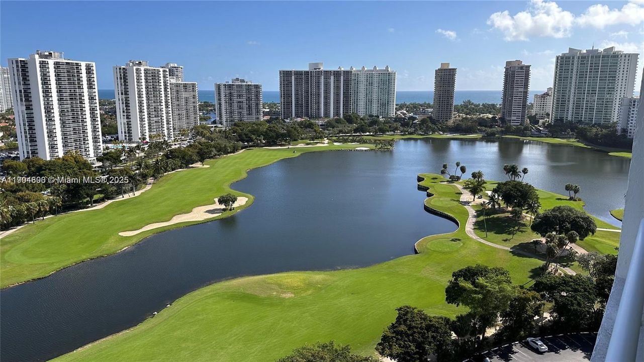 合同活跃: $2,799 (2 贝兹, 2 浴室, 1112 平方英尺)