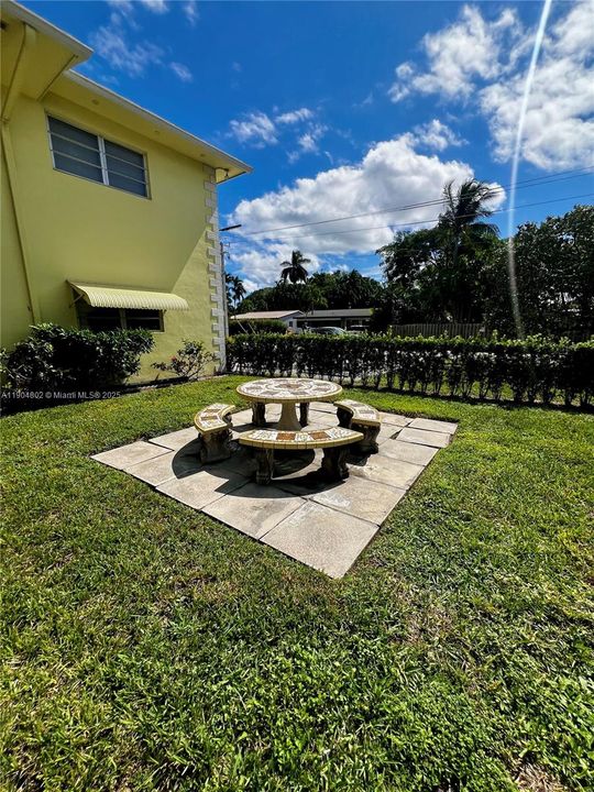 En Venta: $160,000 (2 camas, 1 baños, 900 Pies cuadrados)