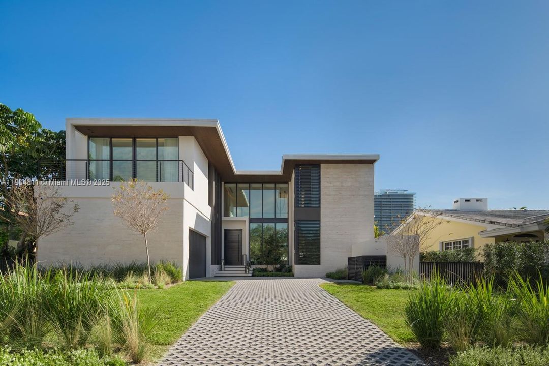 待售: $11,999,000 (6 贝兹, 6 浴室, 5402 平方英尺)