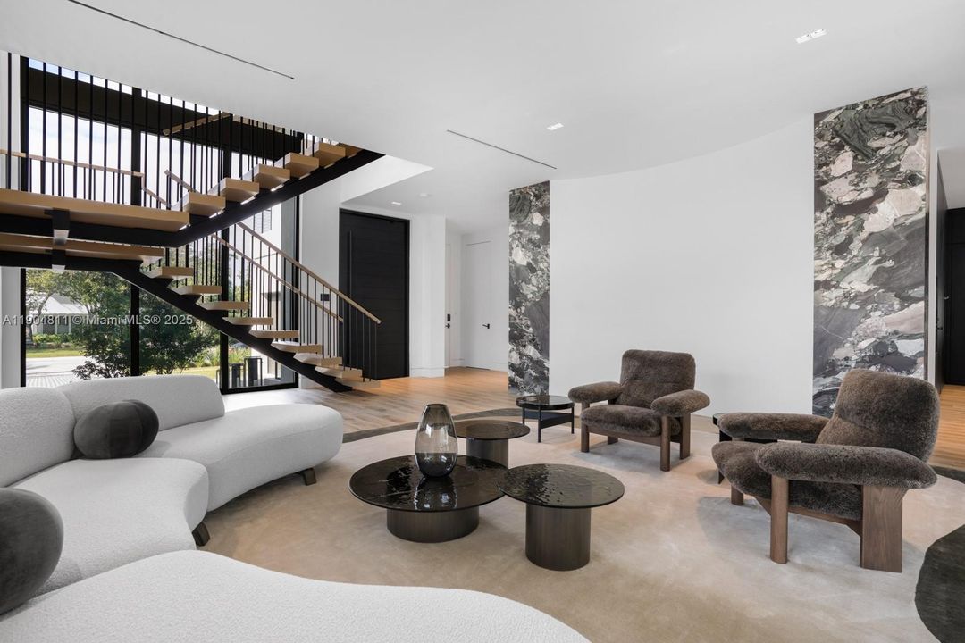 待售: $11,999,000 (6 贝兹, 6 浴室, 5402 平方英尺)