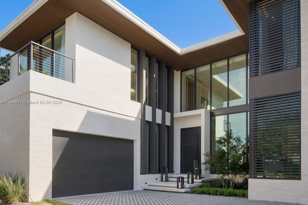 待售: $11,999,000 (6 贝兹, 6 浴室, 5402 平方英尺)