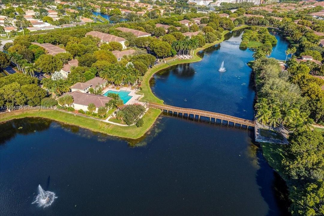 Recently Rented: $1,900 (1 beds, 1 baths, 800 Square Feet)