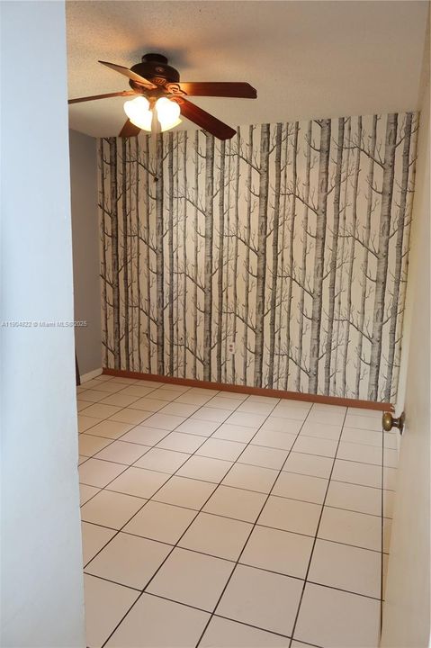 For Sale: $450,000 (3 beds, 2 baths, 1150 Square Feet)