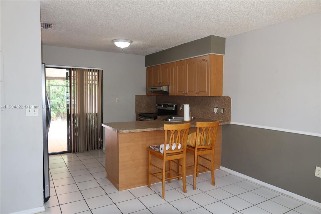 For Sale: $450,000 (3 beds, 2 baths, 1150 Square Feet)
