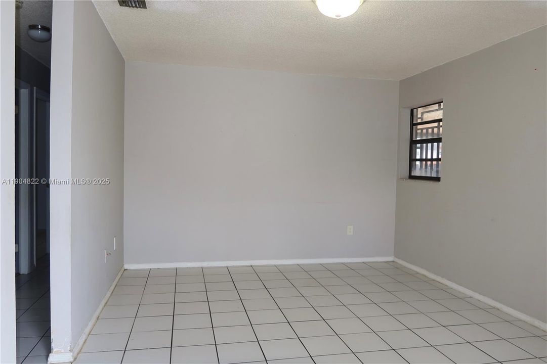 For Sale: $450,000 (3 beds, 2 baths, 1150 Square Feet)