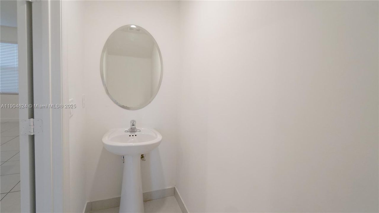 For Sale: $430,000 (3 beds, 2 baths, 1393 Square Feet)