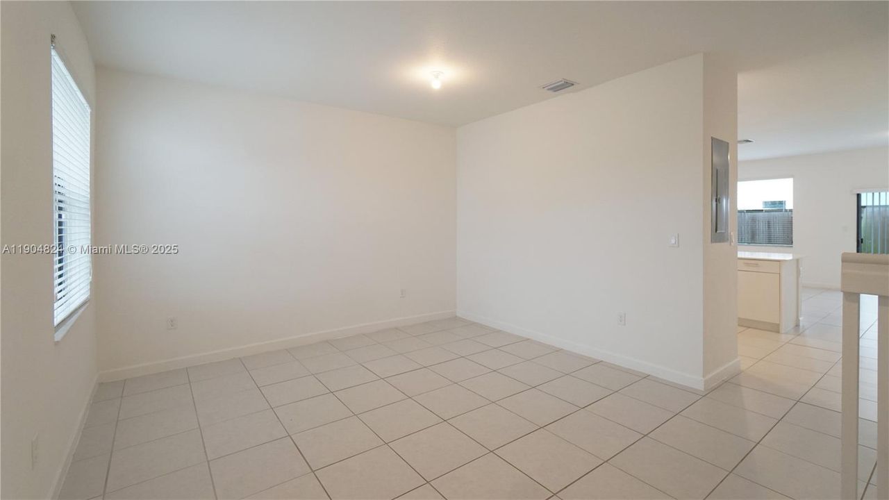 For Sale: $430,000 (3 beds, 2 baths, 1393 Square Feet)