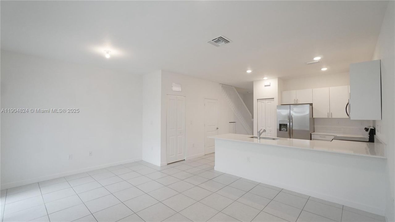 For Sale: $430,000 (3 beds, 2 baths, 1393 Square Feet)