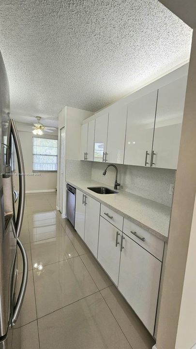 For Rent: $2,200 (2 beds, 2 baths, 1100 Square Feet)