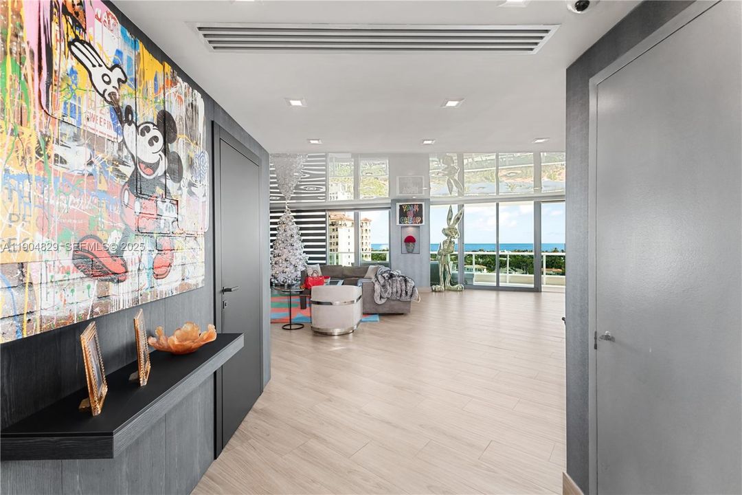 В аренду: $45,000 (2 спален, 2 ванн, 2390 Квадратных фут)