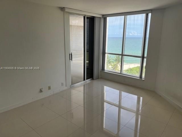 Recently Rented: $3,600 (2 beds, 2 baths, 1180 Square Feet)