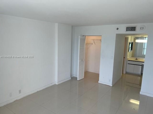 Recently Rented: $3,600 (2 beds, 2 baths, 1180 Square Feet)