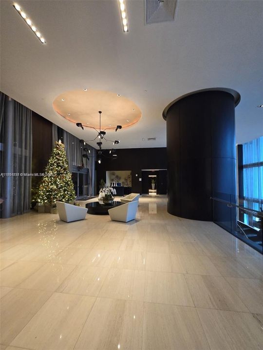 For Sale: $1,349,900 (3 beds, 3 baths, 1575 Square Feet)