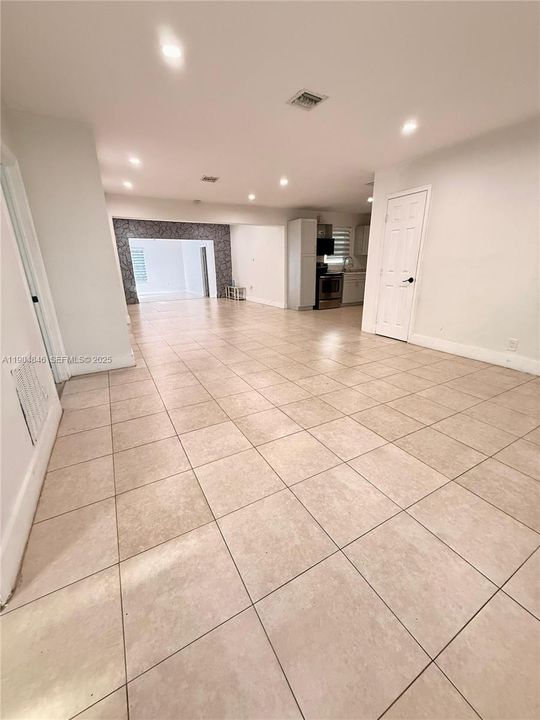 For Sale: $544,000 (4 beds, 2 baths, 1685 Square Feet)